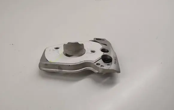 Volvo V60 ABS pump bracket 32281995