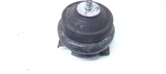 Volkswagen PASSAT B3 Engine mount bracket 03550620
