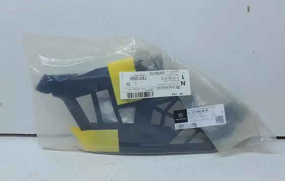 Front bumper mounting bracket