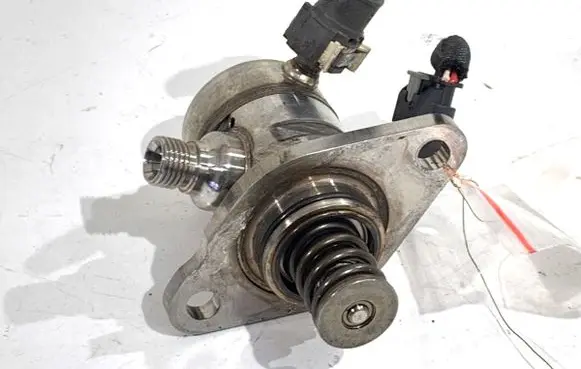 Citroen C4 Cactus Fuel injection high pressure pump 9812133780