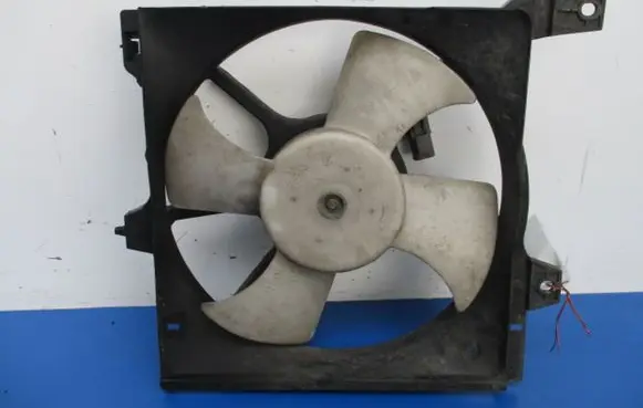 Nissan Almera Electric radiator cooling fan