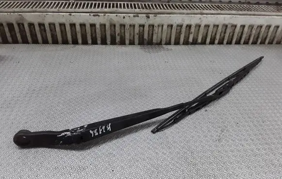 Nissan Micra Windshield/front glass wiper blade 