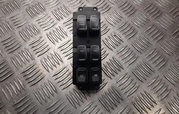 SsangYong Tivoli Electric window control switch 8581135200