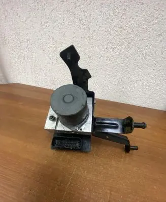 BMW 5 E60 E61 ABS Pump 34516768550 E143