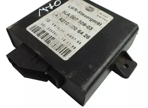 Mercedes-Benz E W210 Light module LCM A2108206426