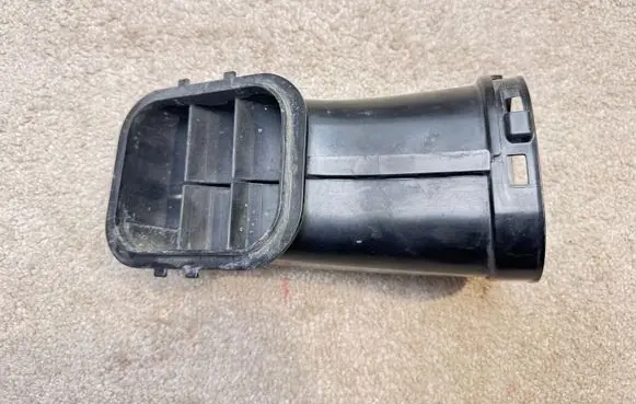 BMW 7 G11 G12 Air intake duct part 8613147 70605437 51750610
