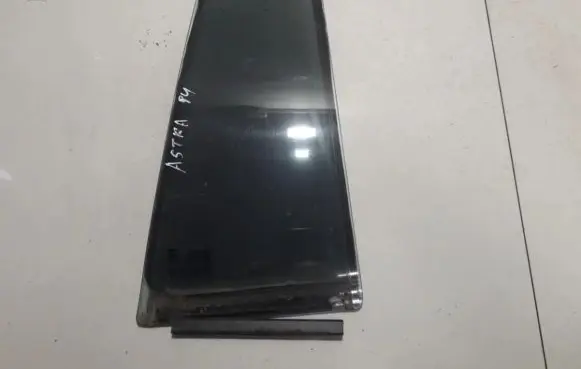 Rear vent window glass