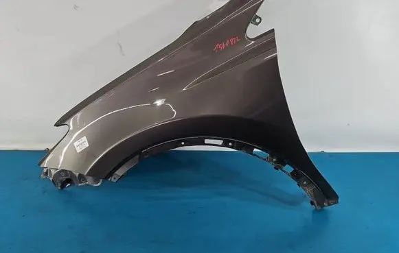 Toyota RAV 4 (XA40) Fender IMPRK1561822