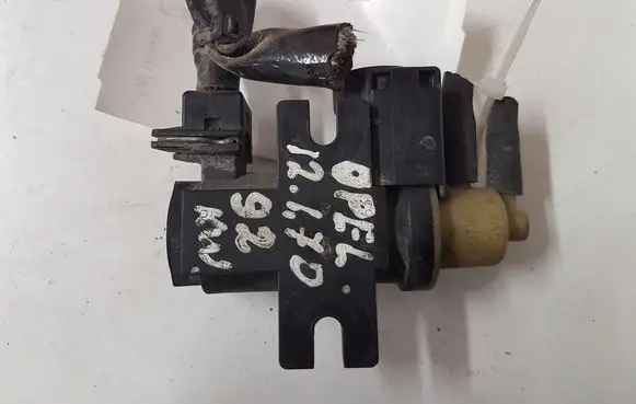 Opel Astra J Turbo solenoid valve 70308500 8981056561