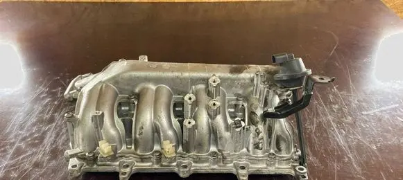 Opel Astra H Intake manifold 700997160 8973858235 1017320320