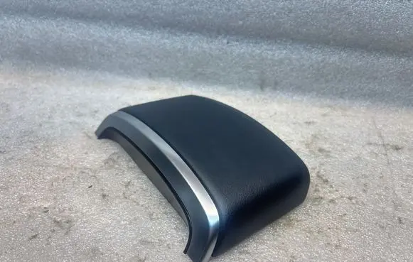 Audi Q8 Armrest 4M8863915C