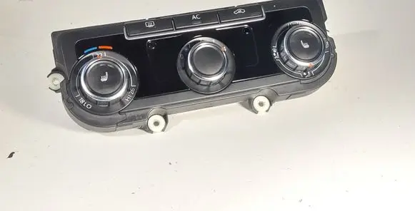 Volkswagen Golf VI Climate control unit 789843 5HB009751