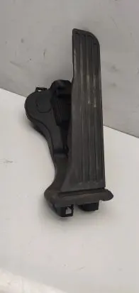 Volkswagen PASSAT CC Accelerator throttle pedal 1K1723503L 6PV00860001