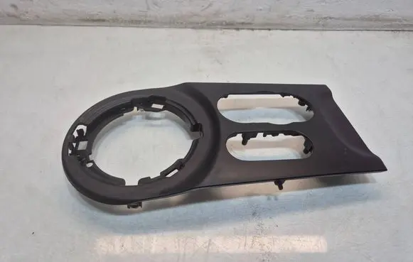 Mini Clubman F54 Gear shifter surround trim plastic 9306116
