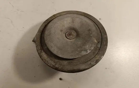 Volkswagen Golf IV Horn signal