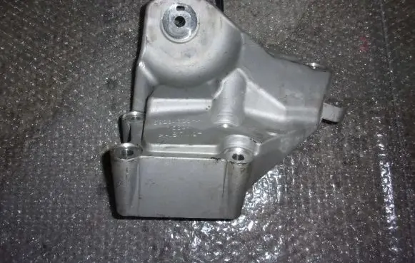 Jeep Gladiator Engine mounting bracket 68284623AA