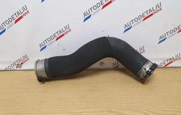 Intercooler hose/pipe