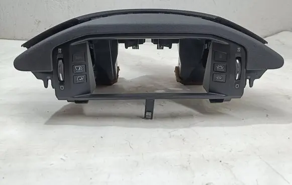 Citroen C6 Radio/GPS head unit trim 9644683577 9644679777 9063
