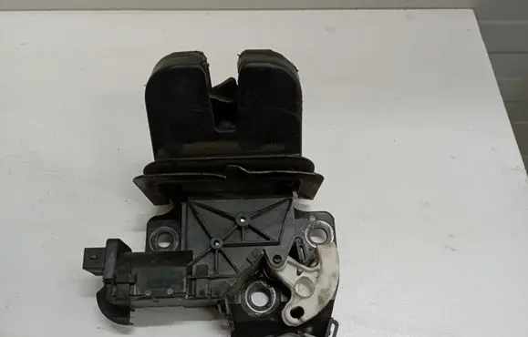 Audi Q5 SQ5 Tailgate/trunk/boot lock/catch/latch 8P4827505B