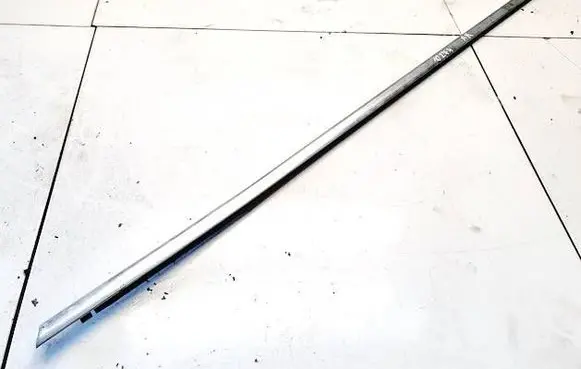 Opel Insignia A Front door glass trim molding 
