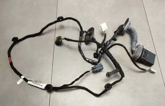 Volkswagen Amarok II Rear door wiring loom N1WT14632DFC