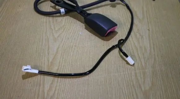 Toyota Corolla Verso AR10 Front seatbelt buckle