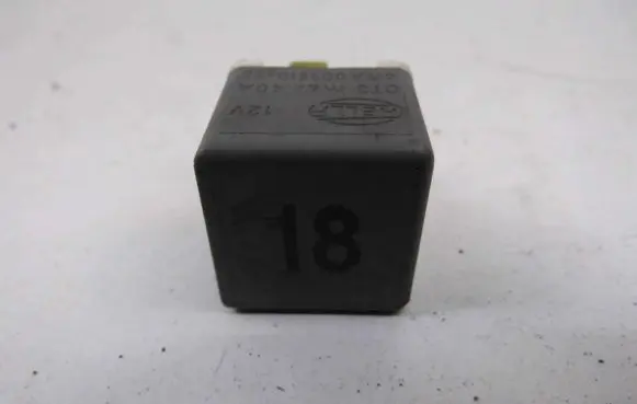 Skoda Octavia Mk1 (1U) Other relay 19193750