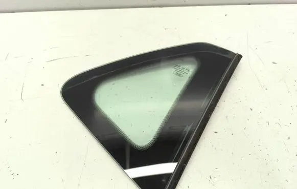 Ford B-MAX Rear side window AV11R29751A