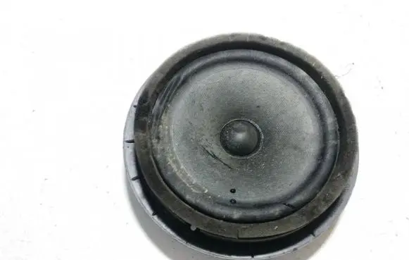 Suzuki Swift I Front door speaker