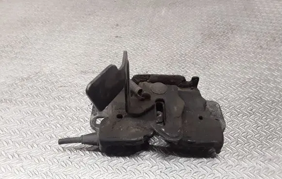 Engine bonnet/hood lock/catch