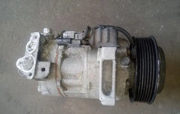 Nissan Qashqai Air conditioning (A/C) compressor (pump)
