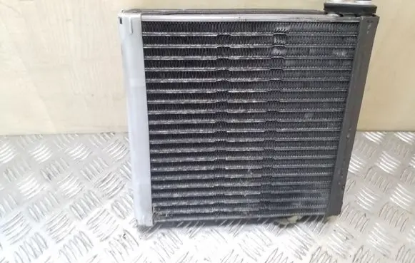 Air conditioning (A/C) radiator (interior)