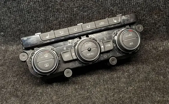 Volkswagen Golf VII Climate control unit 5G0907044BL 5HB01267008