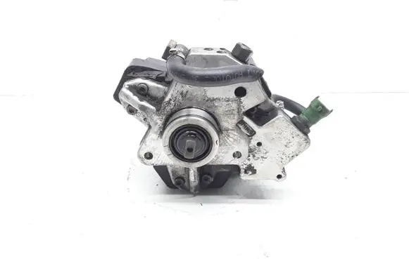 Volvo XC90 Fuel injection high pressure pump 8692521 0445010111