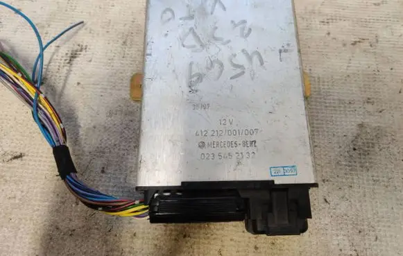 Mercedes-Benz Vito Viano W638 Cruise control relay 0235452132 412212001007 0105459628