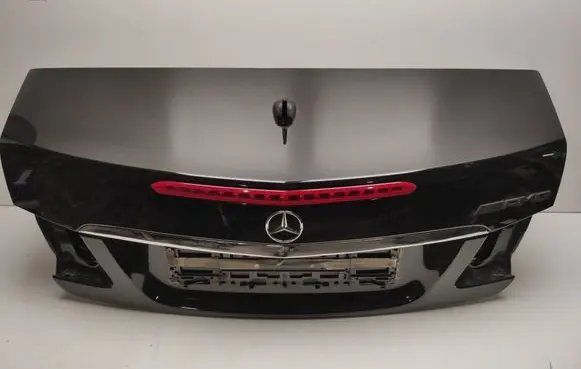 Tailgate/trunk/boot lid