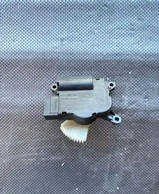 Opel Corsa D Air flap motor/actuator A21000700 309371201 2649738