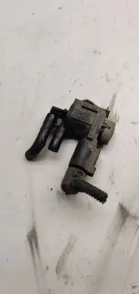 Audi A4 S4 B7 8E 8H Turbo solenoid valve 1k0906233A