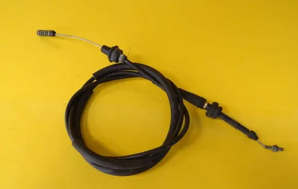 Volkswagen Golf IV Throttle cable 1J1721555Q