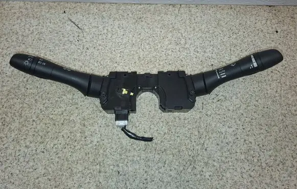 Infiniti Q50 Wiper turn signal indicator stalk/switch 4GA5A 1009619102 20130521