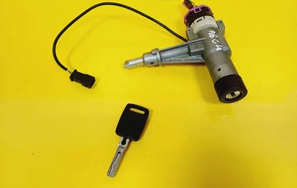 Audi A6 S6 C4 4A Ignition lock 4A0905851E