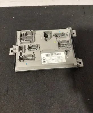 Mercedes-Benz C W205 Comfort/convenience module a2059007037