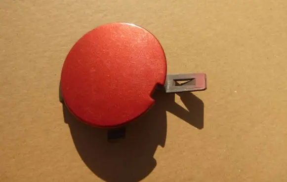 Dacia Sandero Front tow hook cap/cover 511804925R