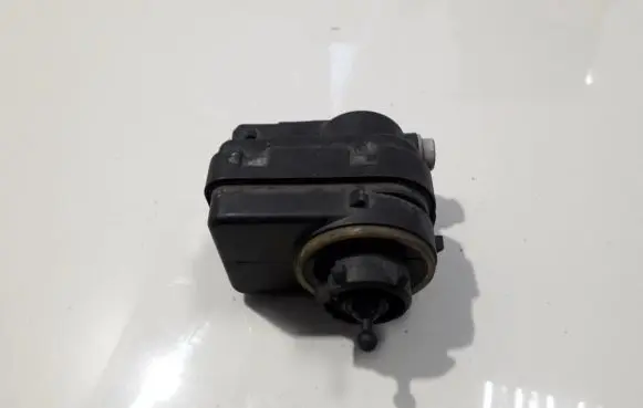 Peugeot 106 Headlight level adjustment motor pa6630 pa6.630