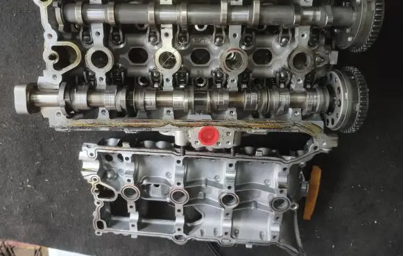 Audi Q5 SQ5 Engine head 06l403aa