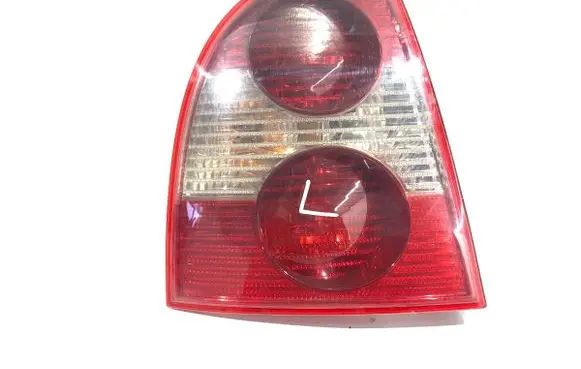 Volkswagen PASSAT B5.5 Rear/tail lights 3B5945095AE