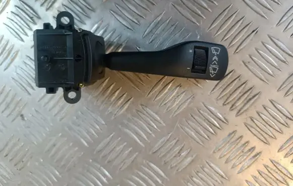 BMW 3 E46 Wiper control stalk 01204020 8363669