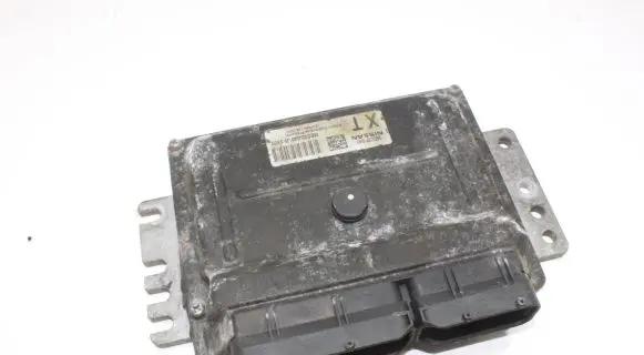 Nissan Micra Engine control unit/module MEC32040