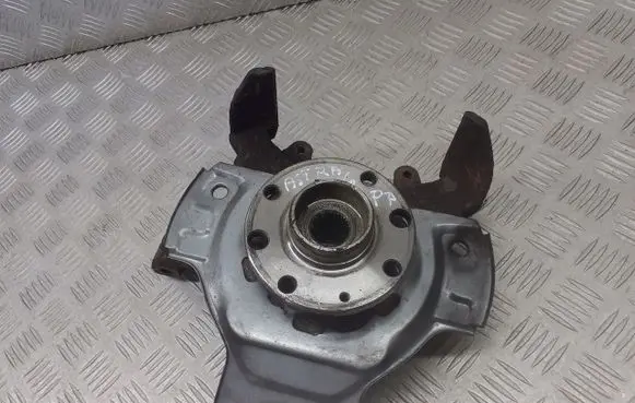 Opel Astra G Front wheel hub spindle knuckle