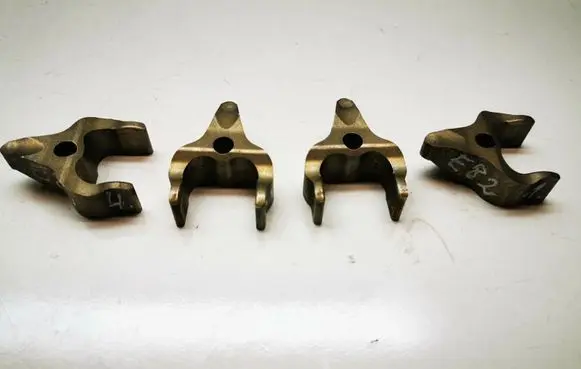 BMW 1 E82 E88 Fuel Injector clamp holder 